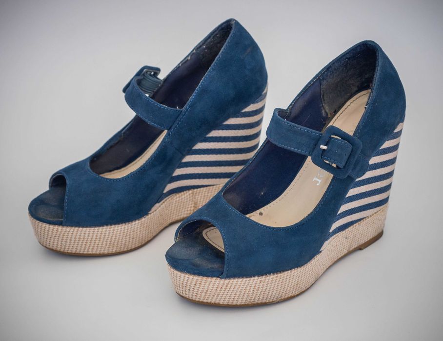 sandały sandałki niebieskie marynarskie na koturnie Jennifer rozm. 35