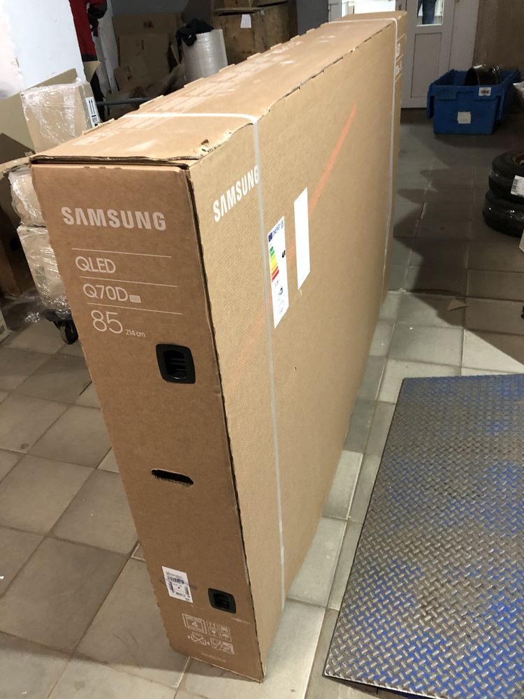 Телевізор Samsung QLED QE-85Q70D, 75Q70D, 65Q70D, 55Q70D