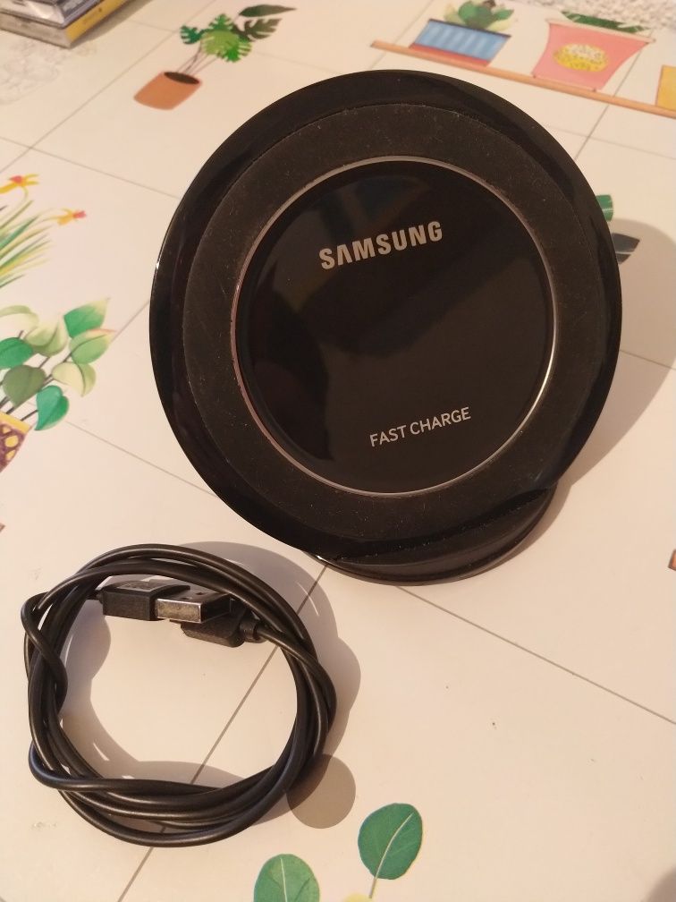 Ładowarka indukcyjna Samsung