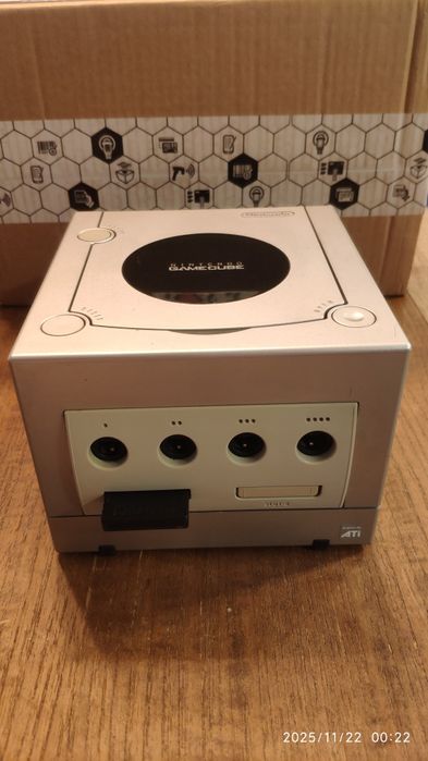 Nintendo GameCube + Picoloader