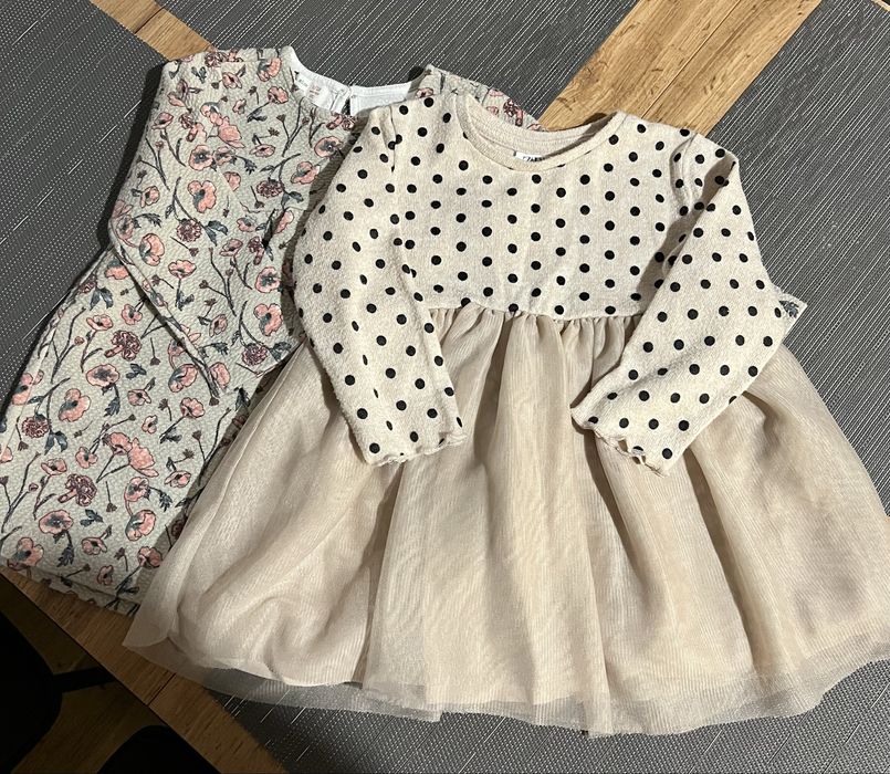 Дві дитячі сукні ZARA 80 розміру ( колготи HM до них у подарунок)