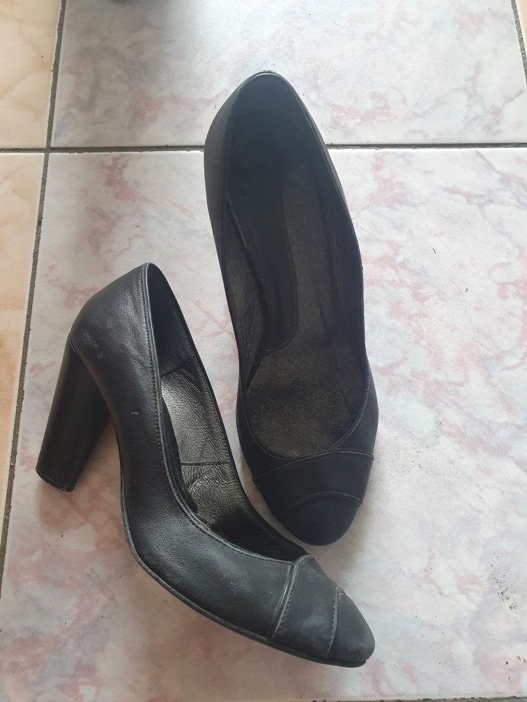 37 KATI buty skórzane czarne polskiej firmy
