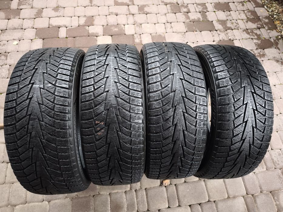 Зимові шини Hankook Winter ICept 225/45/R18