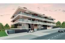 Soberbo Apartamento T4 -  1ª Linha (Quarteirão) De Praia »»» C/Piscina