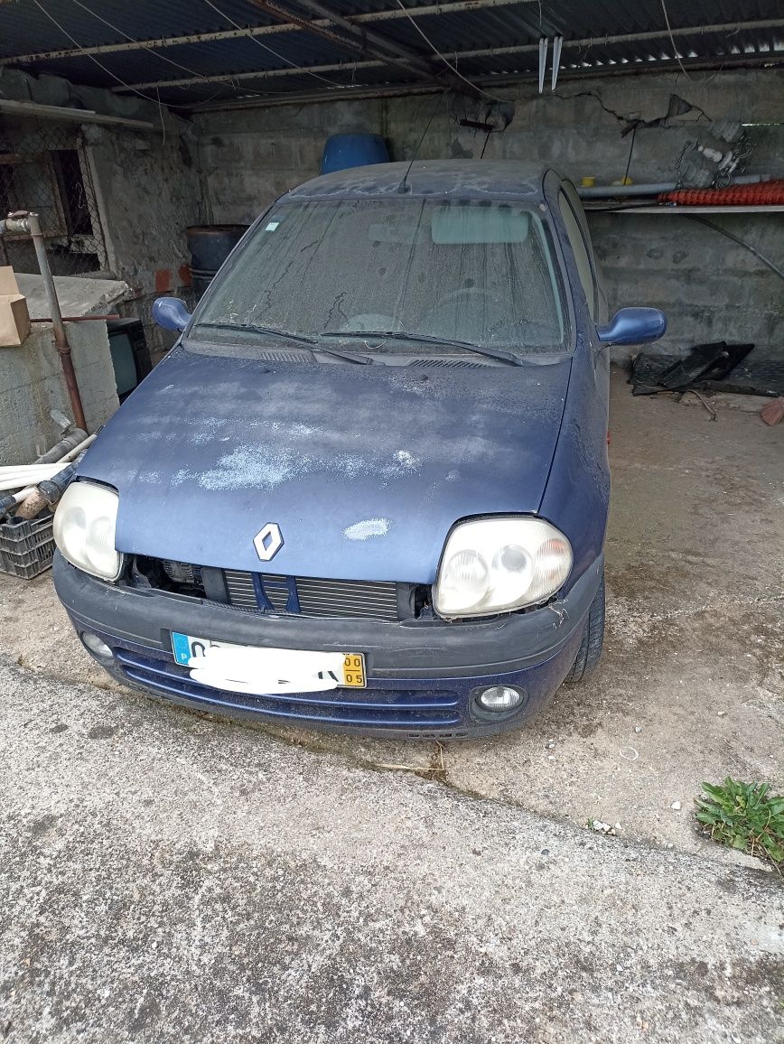 Renault clio para peças