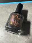 Bee’s Knees Lacquer lakier do paznokci magnetyczny Too Many Beds