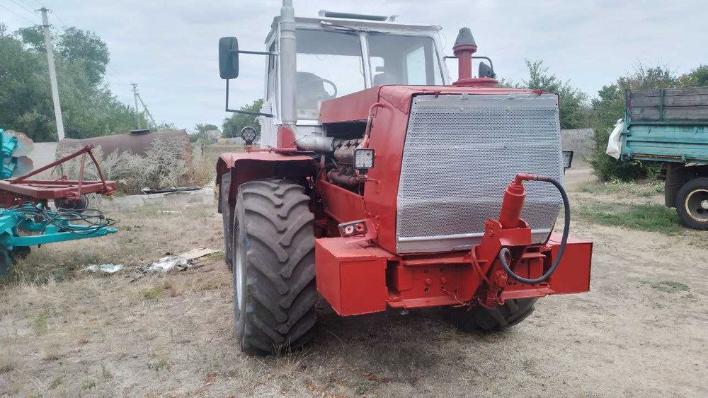 Продам Т-150К ЯМЗ-236 та великий комплект