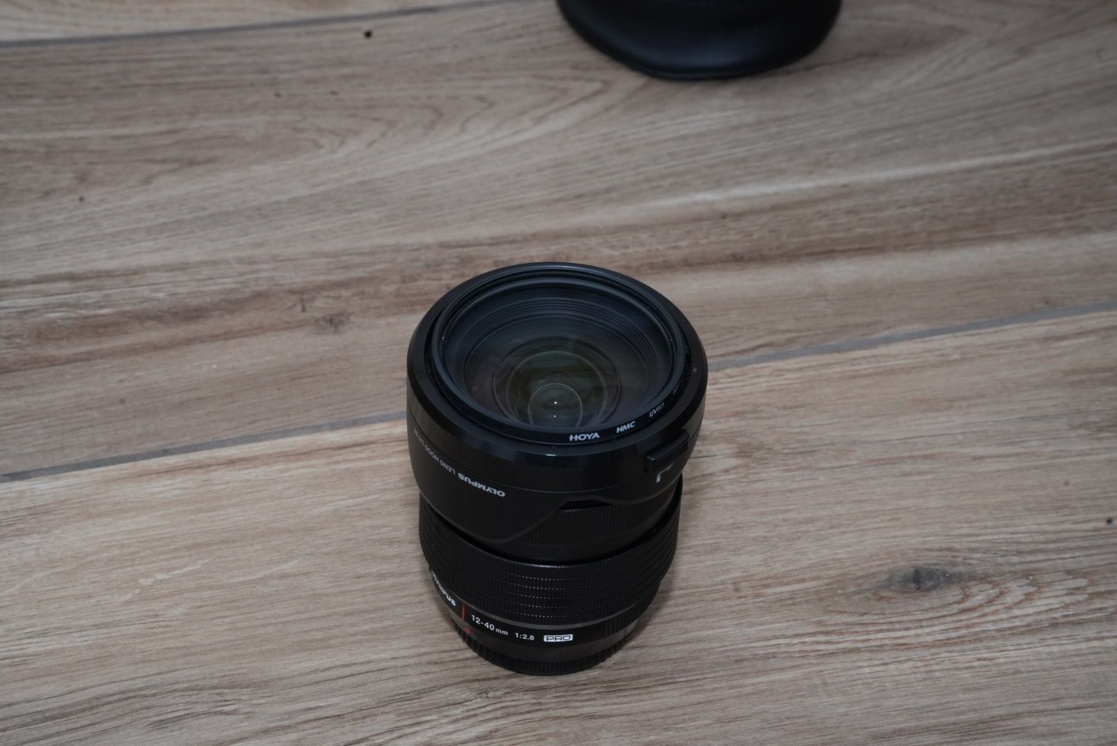 Olympus OM-D E-M5 Mark II Tytan zestaw z obiektywami i bateriami