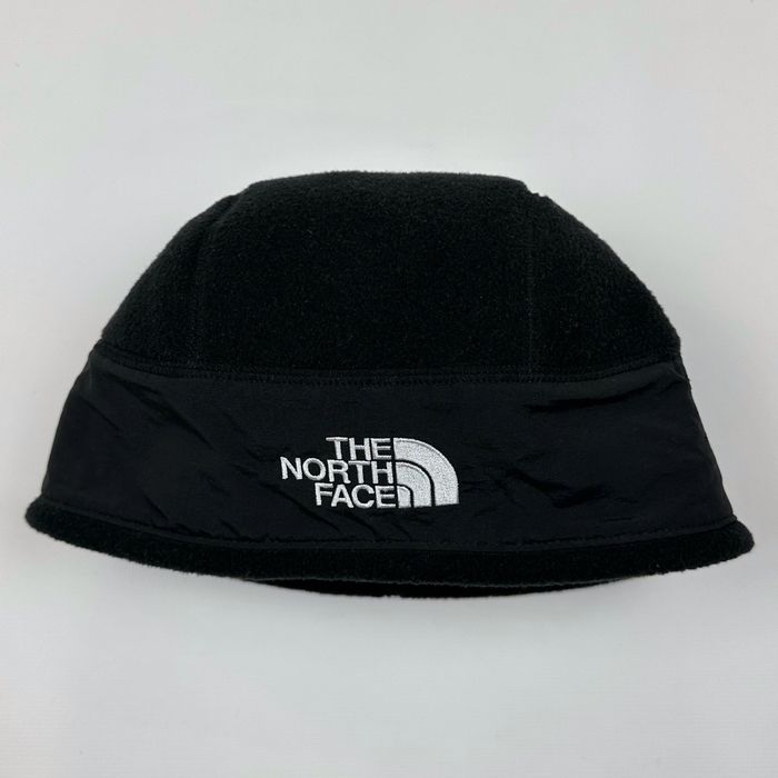 Шапка від The North Face