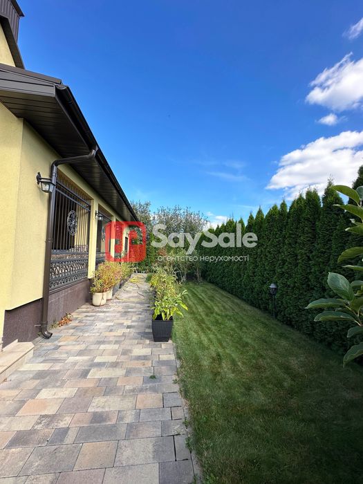 Продам будинок 460м2, 8 сот в селі Гатне, Мегамаркет, Одеський напрям