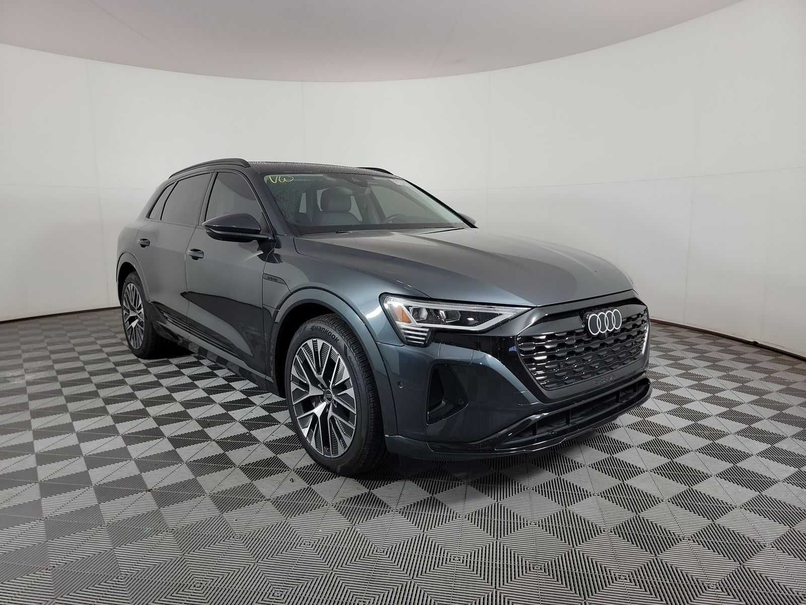 2024 Audi Q8 e-tron Premium Plus