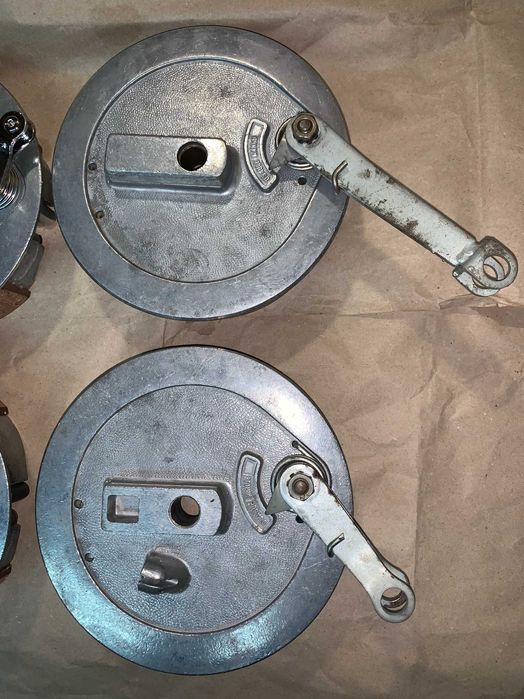 Новый тормозной опорник с колодками в сборе Ява 634-01, Чезет 472/3/5