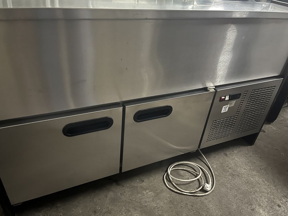 Vitrine de Refrigeração com 1.55mt como nova