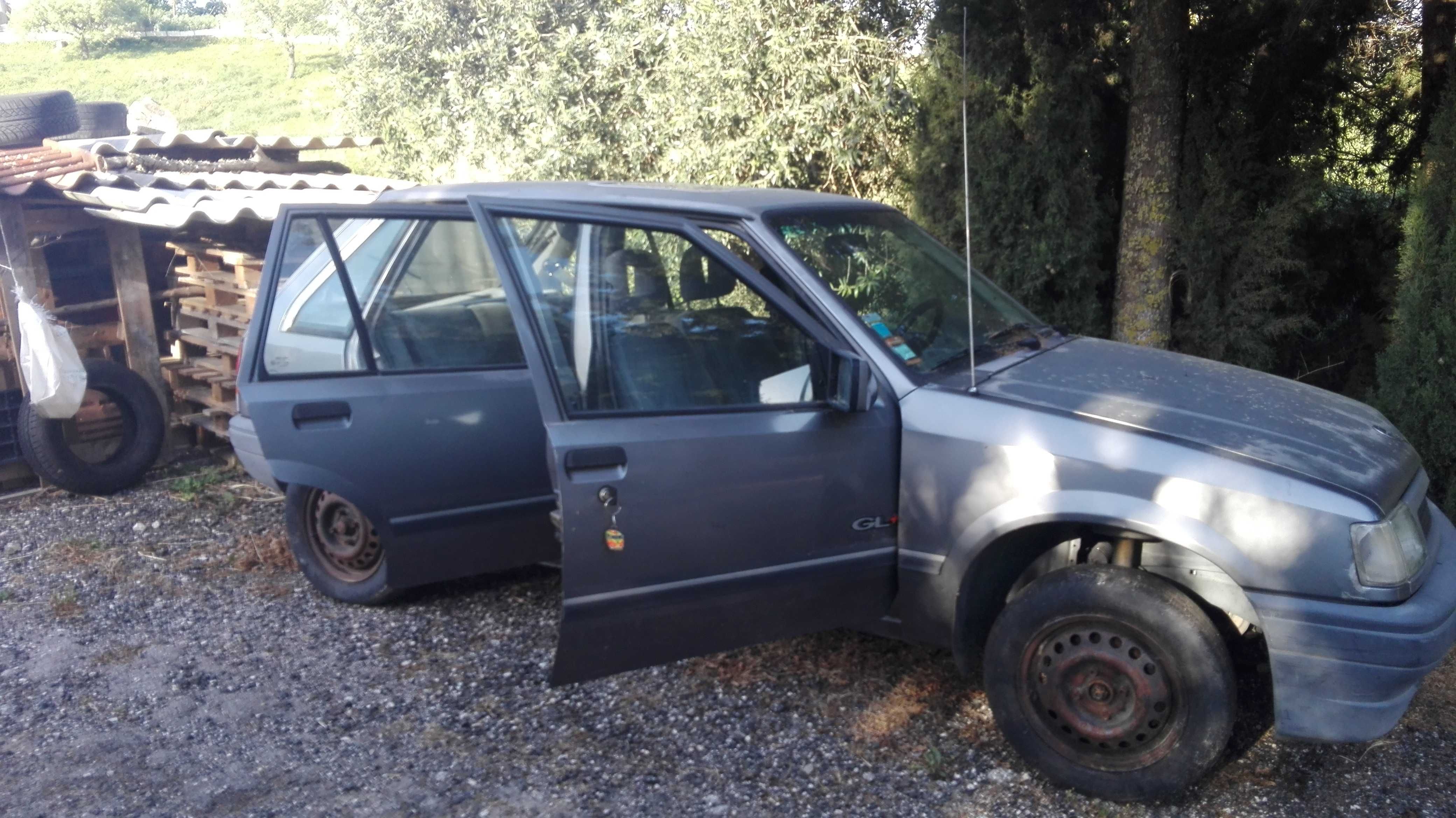 Opel Corsa A GL+ 1993 1.2i Venda somente de Peças