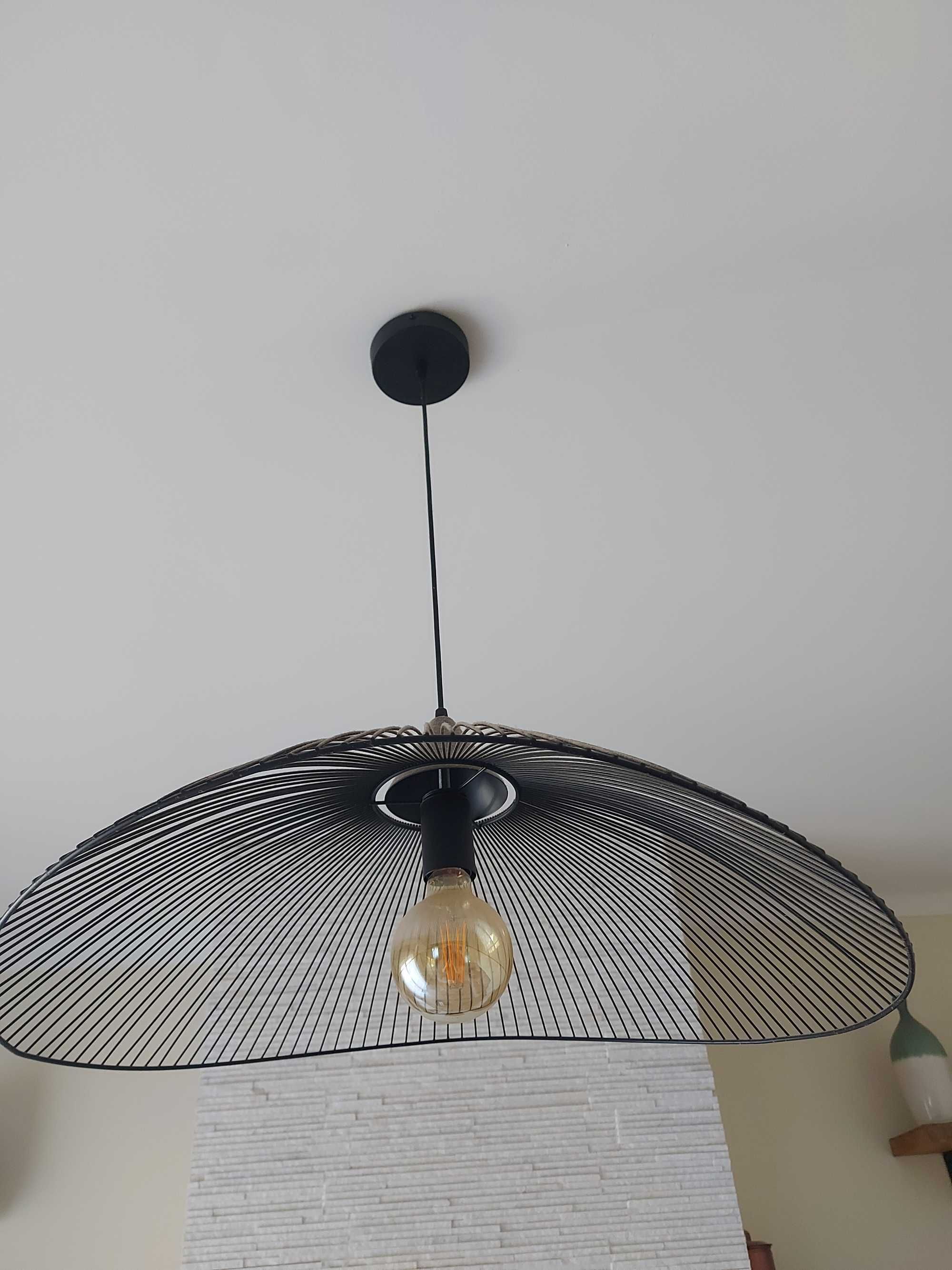 Candeeiro de tecto preto