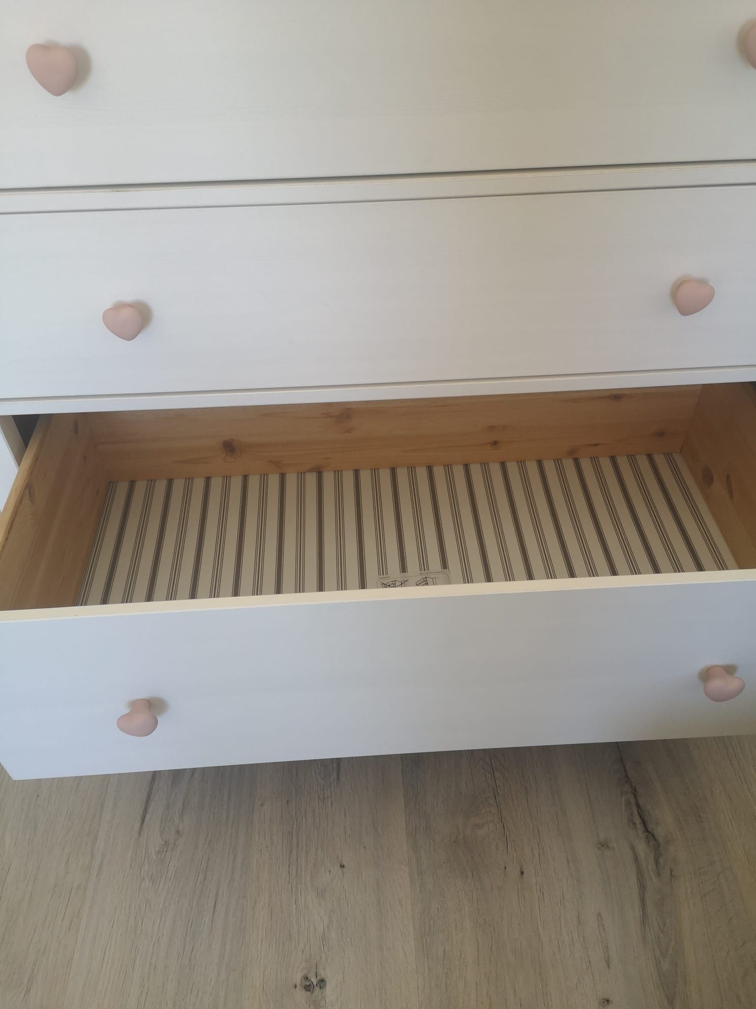 Cómoda Hemnes c/puxadores