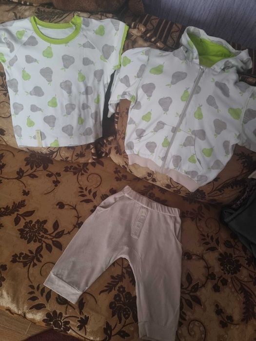 Продам дитячий костюмчик (92-110см)