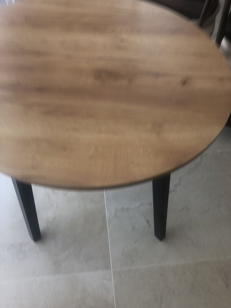 Sprzedam stoł z kolekcji Agata Meble