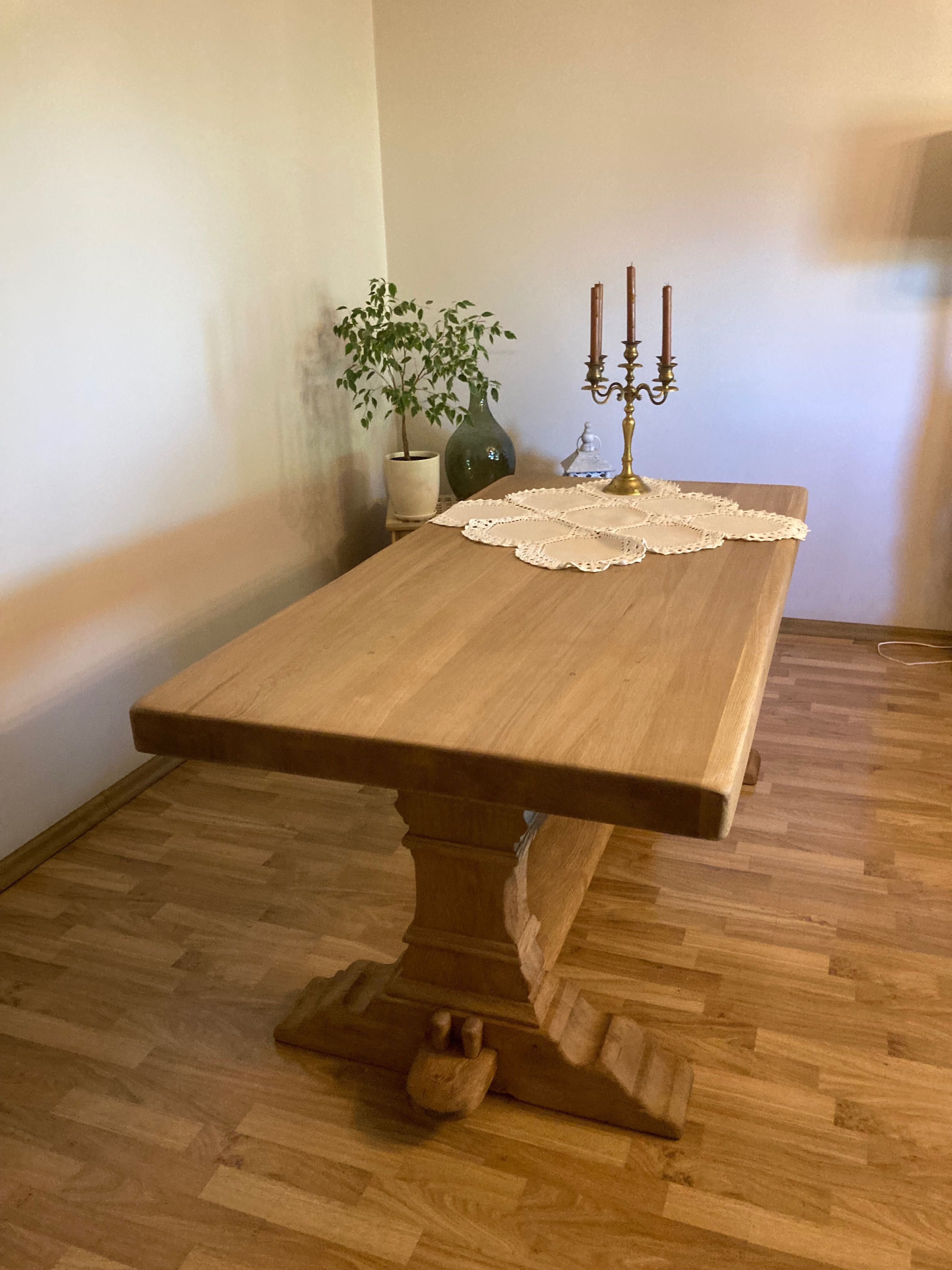 Stół dębowy klasztorny