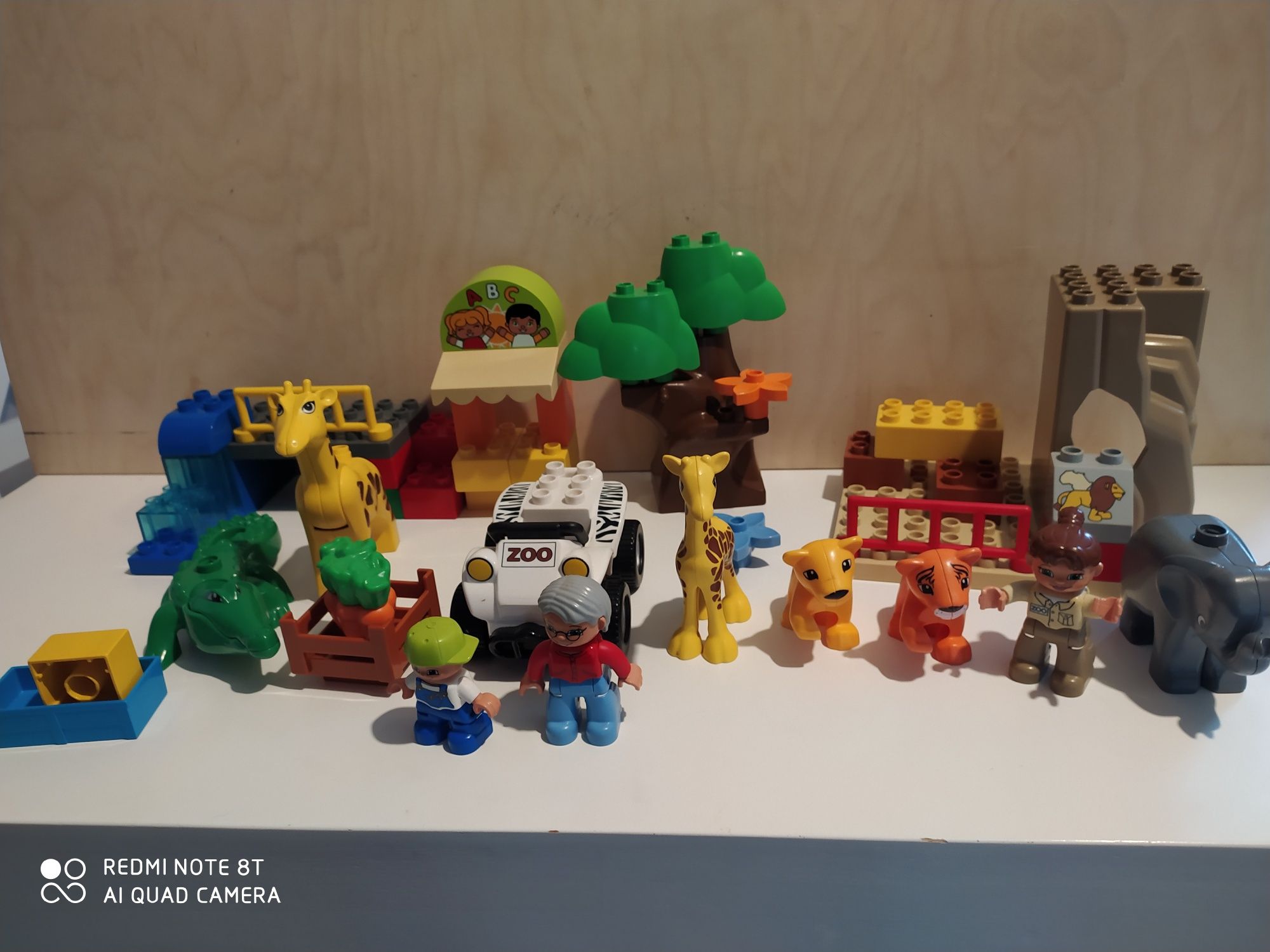 Lego duplo karmienie w zoo zwierzeta