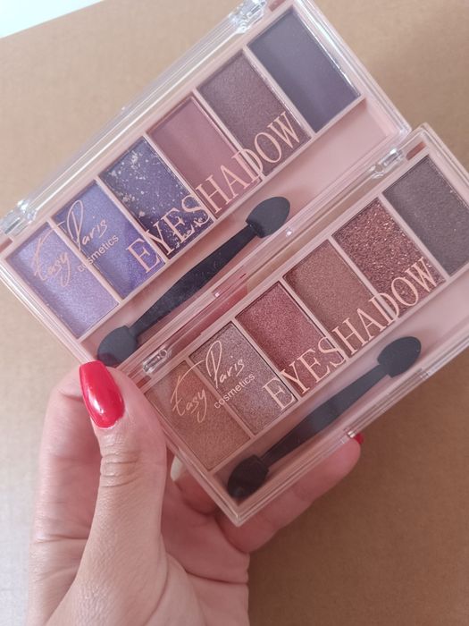 Cosmetics eyeshadow a unidade