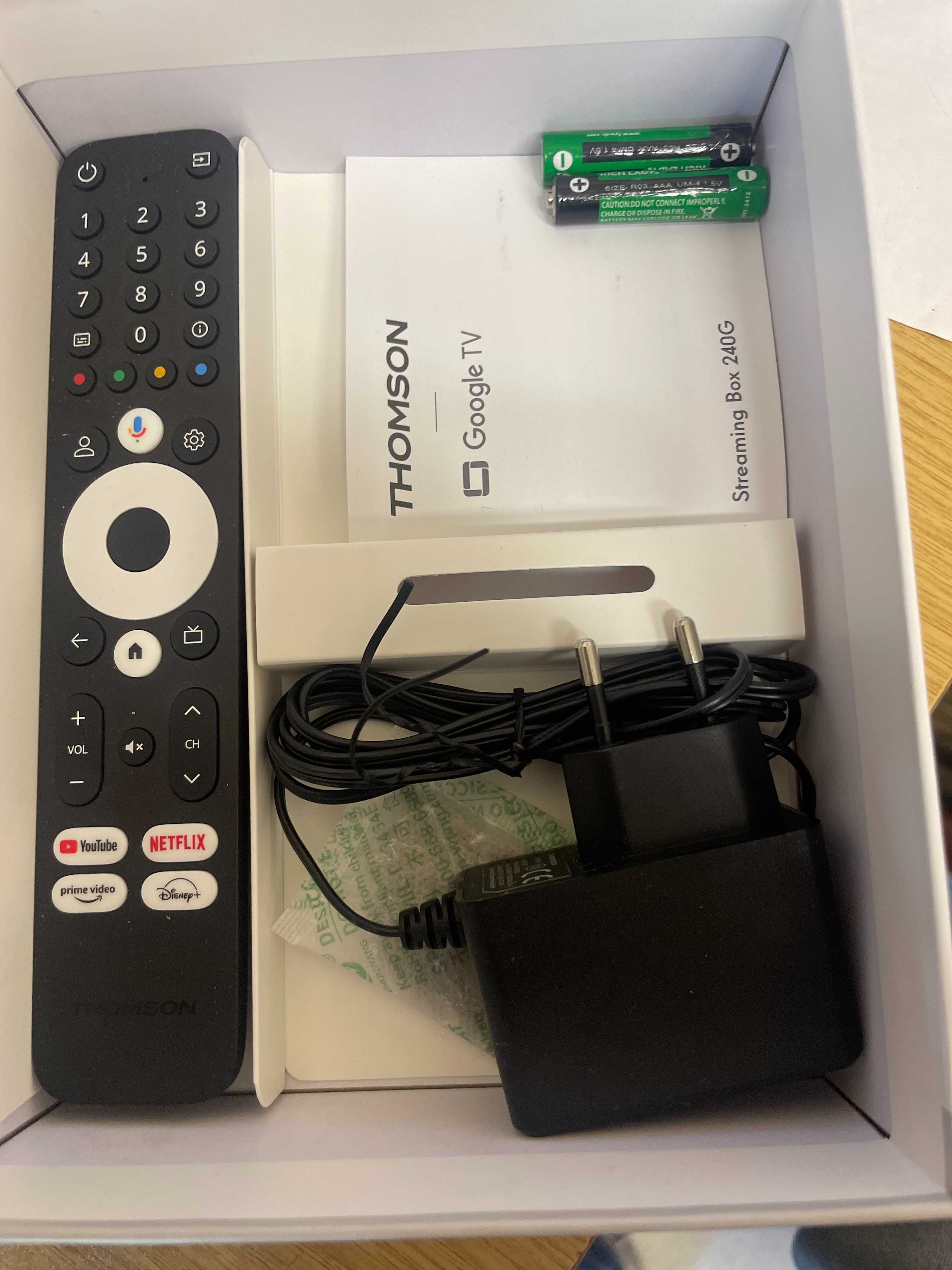 Медіаплеєр THOMSON Streaming Box 240 4K UHD
