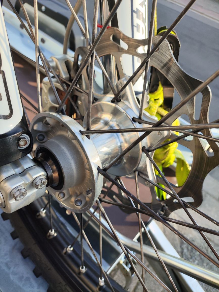 Husqvarna FC 450 63km 28mtg Cross idealny stan