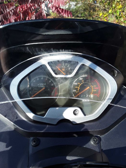 Максі скутер Yiben YB150T-11