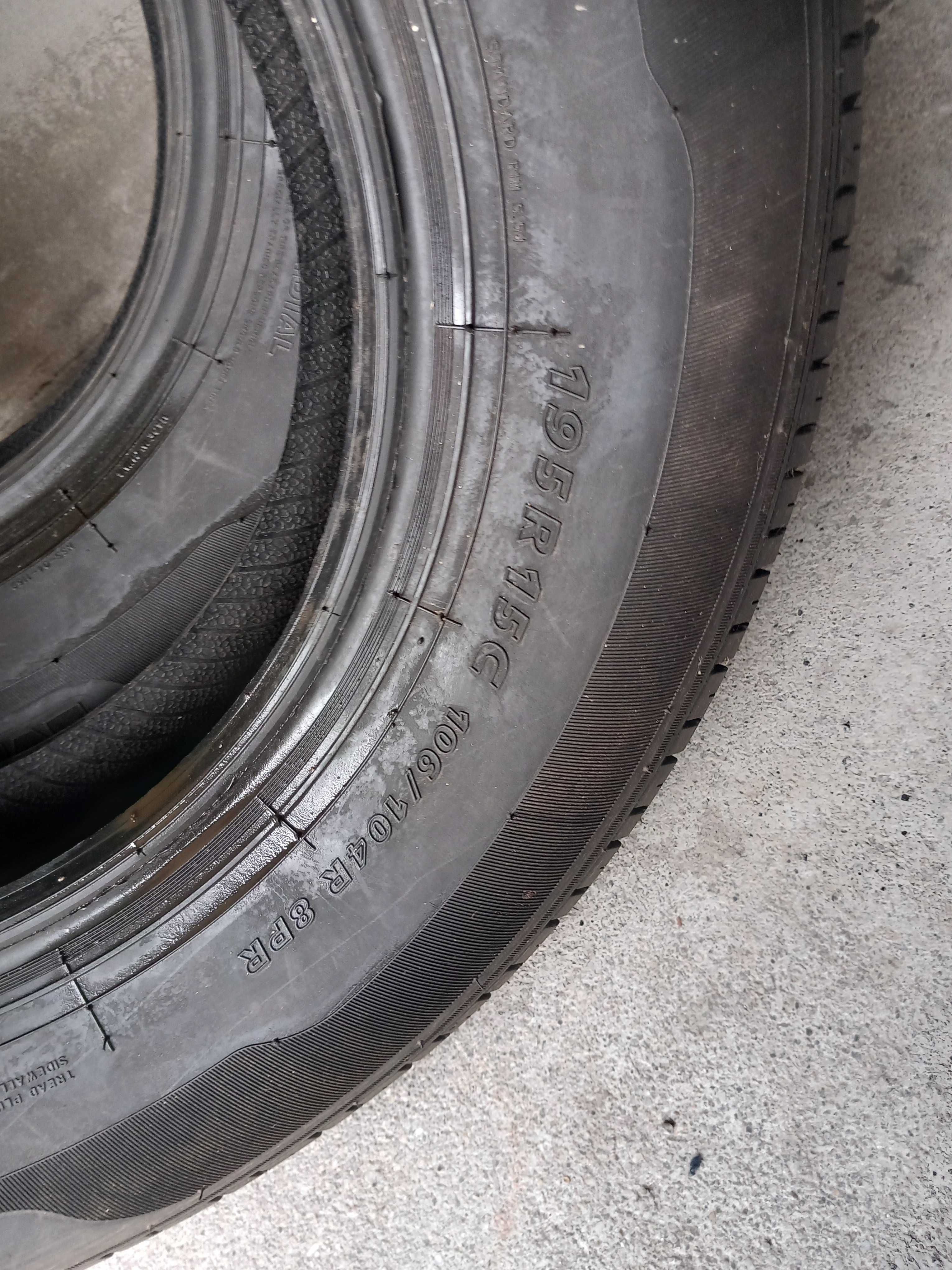 2 Pneus 195R15 C Novos