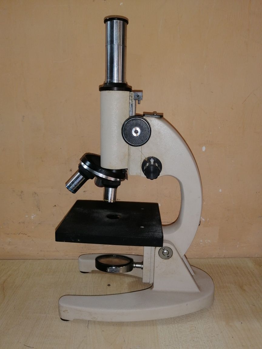 Микроскоп лабораторный