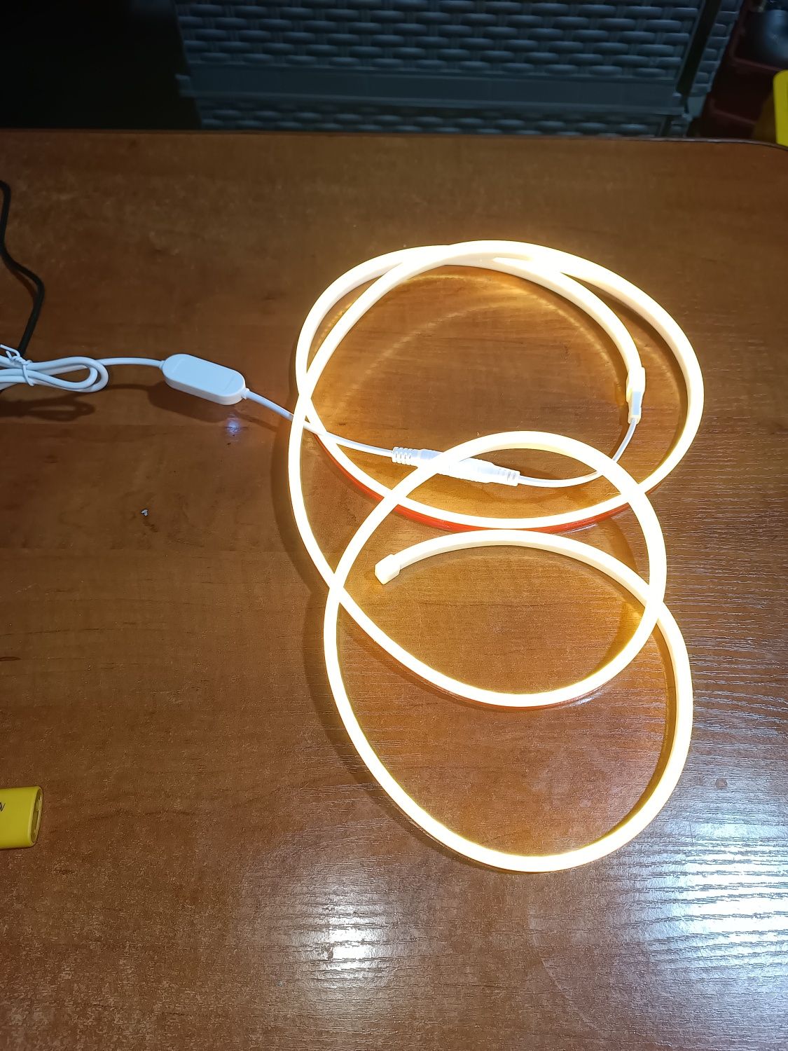 Taśma świetlna 2m  LED, 5V USB COB Elastyczna ściemnialna do wewn/zewn