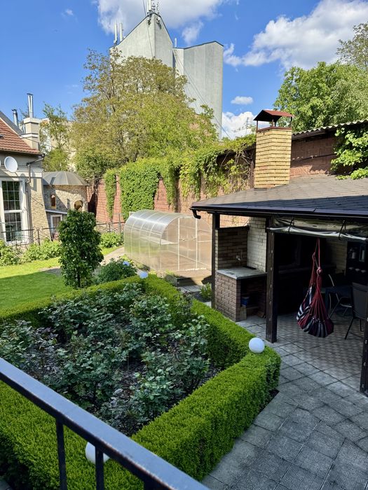 Маєток вашої мрії у центрі міста — гармонія затишку та комфорту