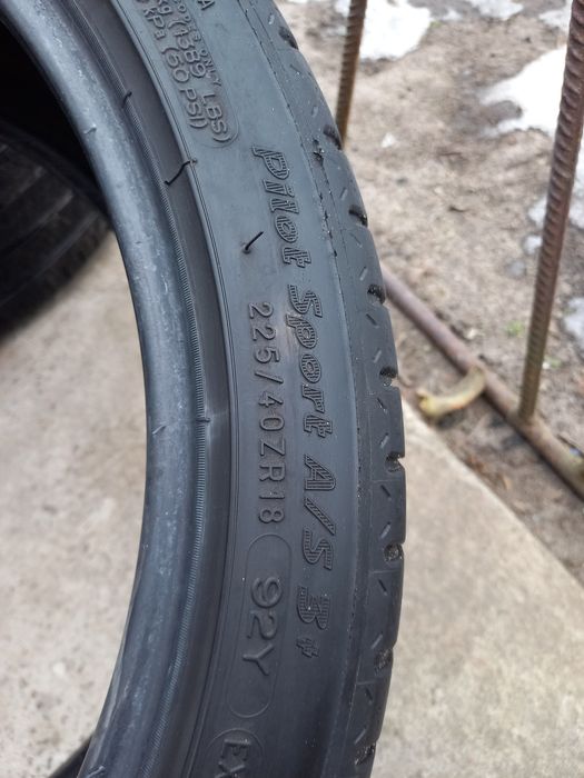 Шини Pirelli Cinturato Strada Sport A/S та Michelin Pilot Sport A/S 3+