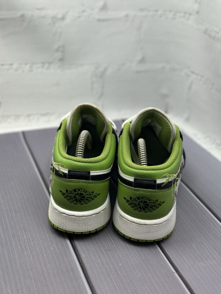 Жіночі шкіряні кросівки Nike Air Jordan Low 38p