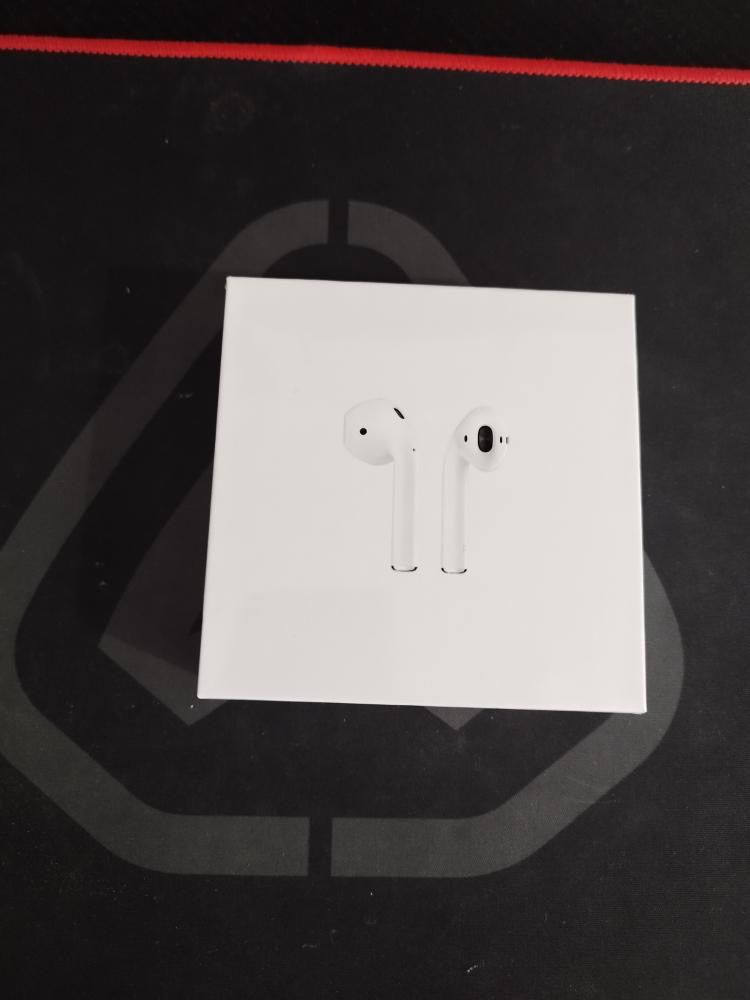 AirPods 2 wireless