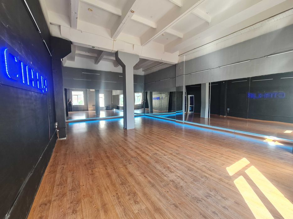 70 кв.м. Аренда зала для семинаров, тренингов, конференций м. Минская