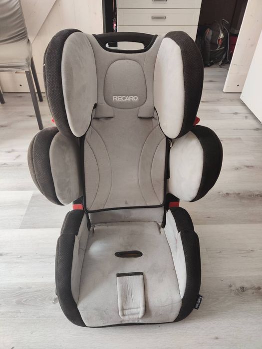 Fotelik dziecięcy recaro