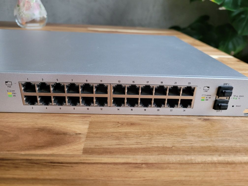 Switch Unifi US 24 500W najmocniejszy