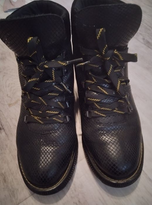 Шкіряні черевики, ботинки