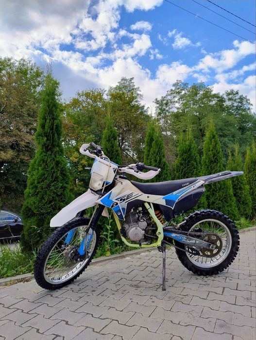 Продам BSE J3D 2020 250 ENDURO