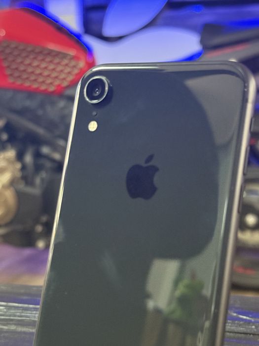 iPhone XR 64 GB Trade in