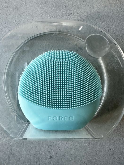 Szczoteczka do twarzy Foreo Luna Play Smart 2 z analizą twarzy