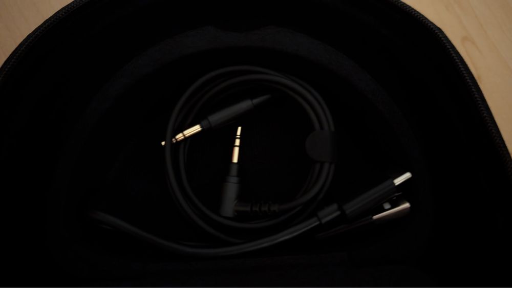Sony WH-1000XM5 XM4 sluchawki same dodatki