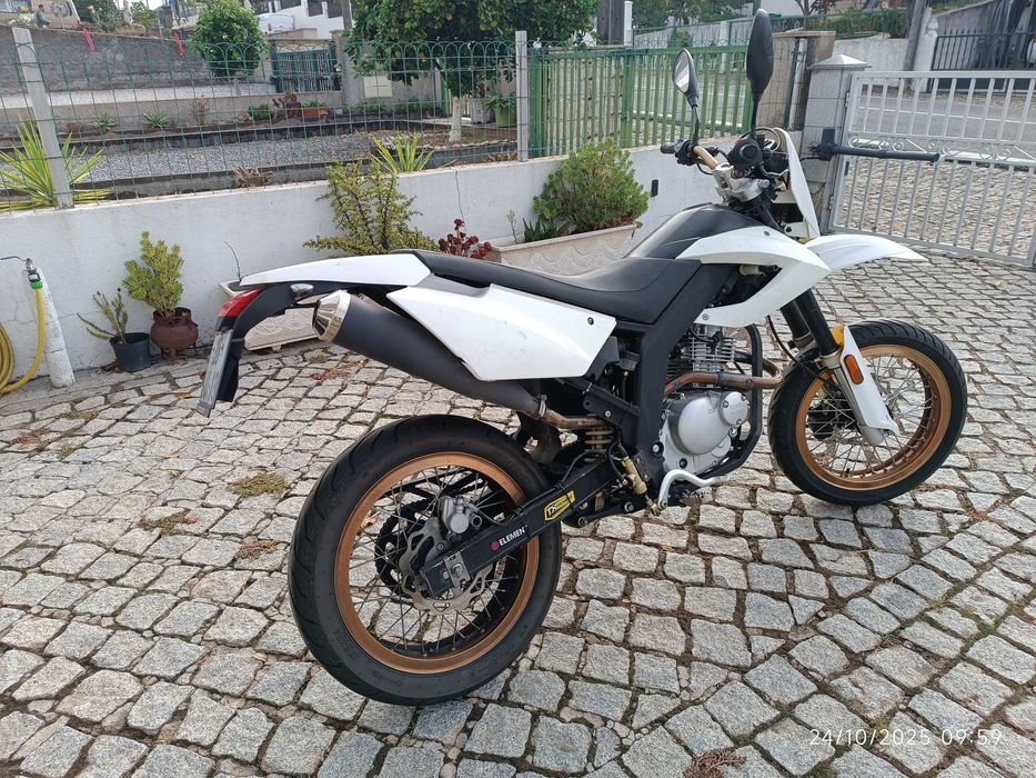 Motociclo 125 CC