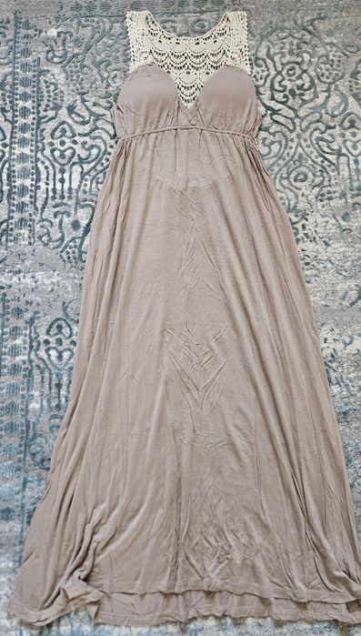 Sukienka boho maxi koronka  na plecach s