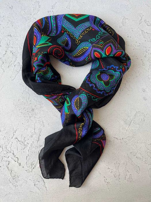 хустка Wagon 100% шовк, ручна робота, Китай. пейслі, квіти орнамент