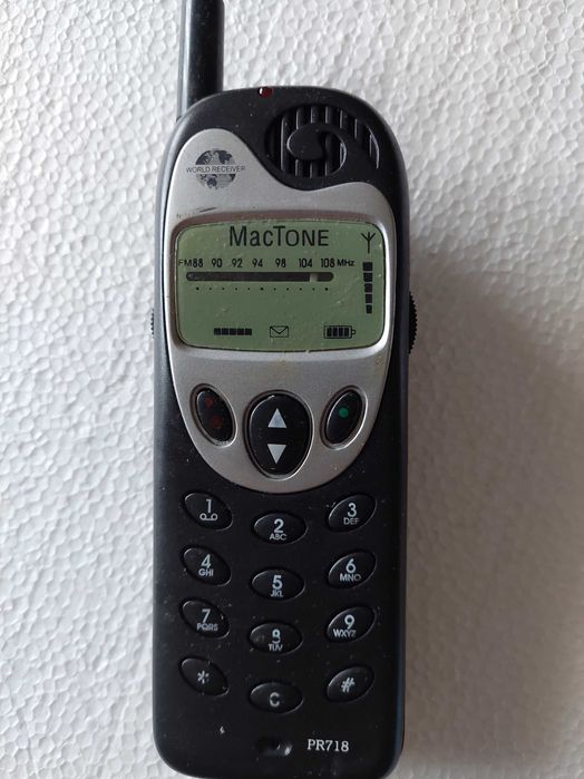 Rádio de Mão com Fones