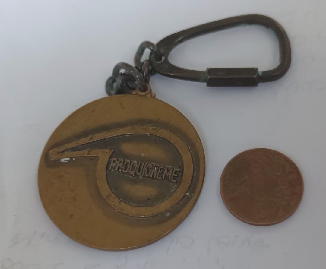 Medalhas de bronze com porta chaves