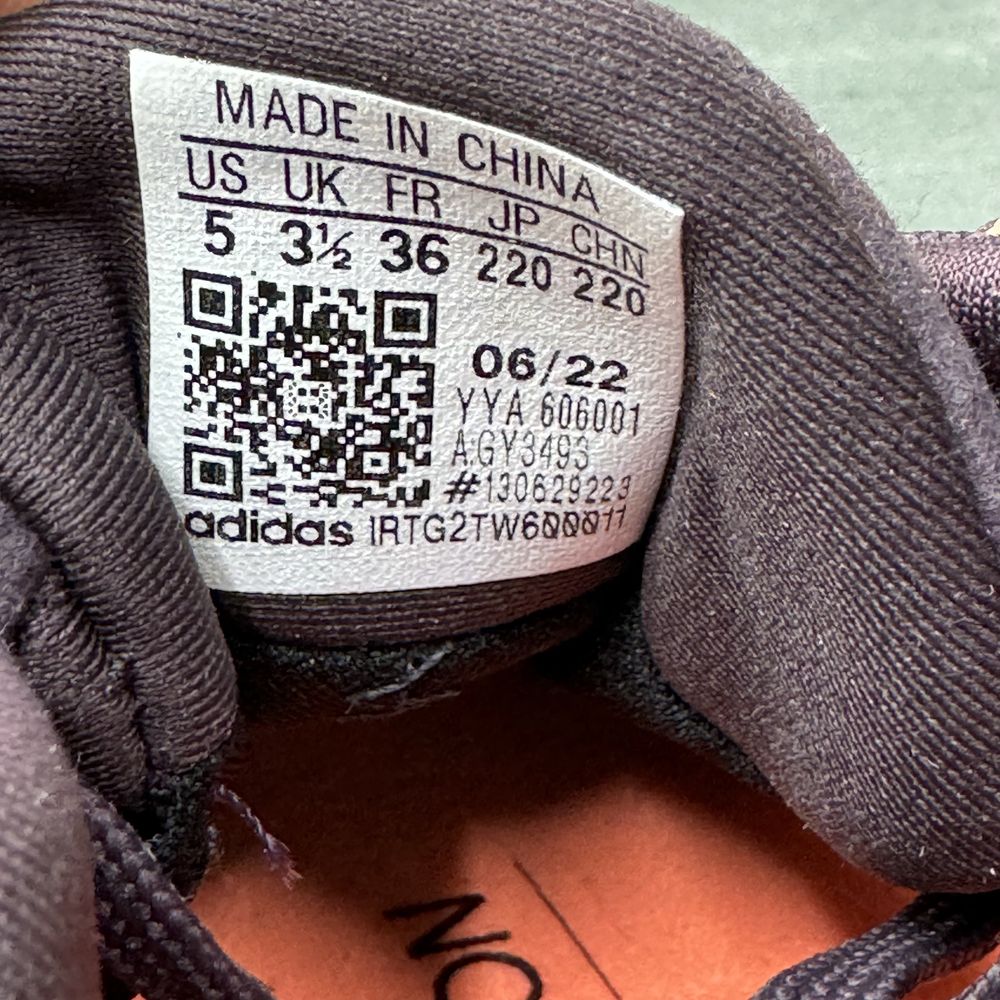ОРИГІНАЛ 100% Водонепроникні кросівки Adidas Gore tex GY3493 /36 р