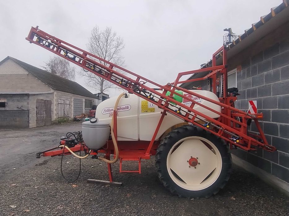 Opryskiwacz Bury Pelikan Hydraulik 2000l 18m (krukowiak, pilmet)